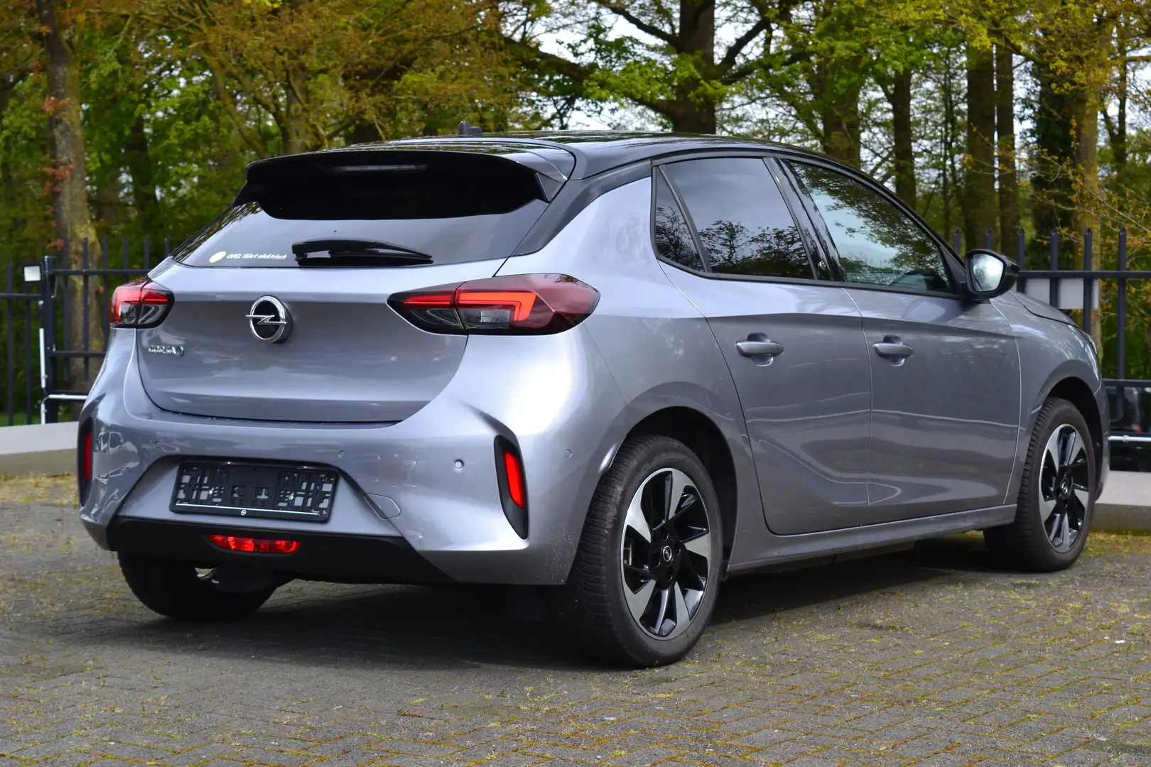 Opel Corsa-e GS-Line 3-Fase App Climate Grijs - 2