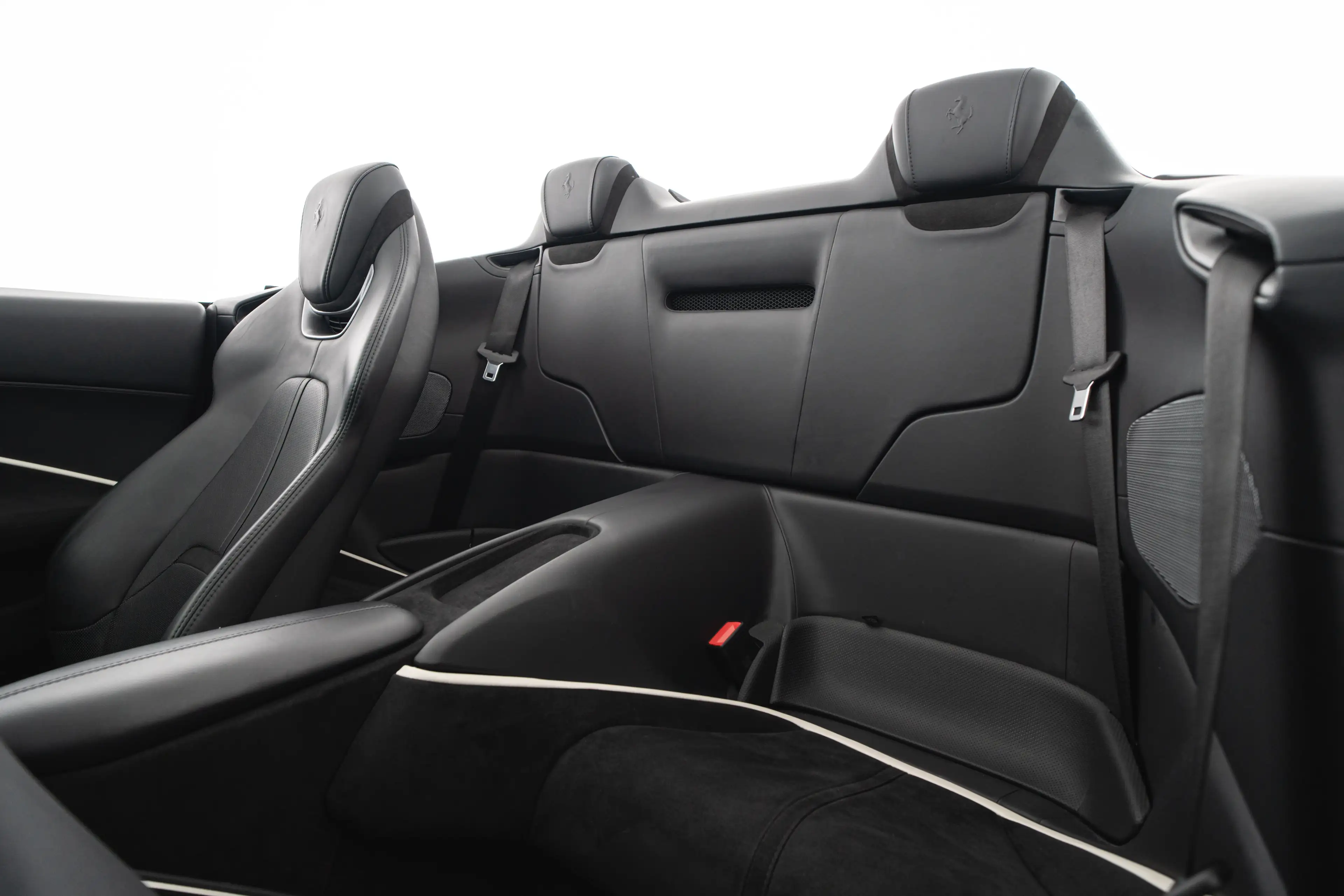 Ferrari Roma Roma Spider — photo 14