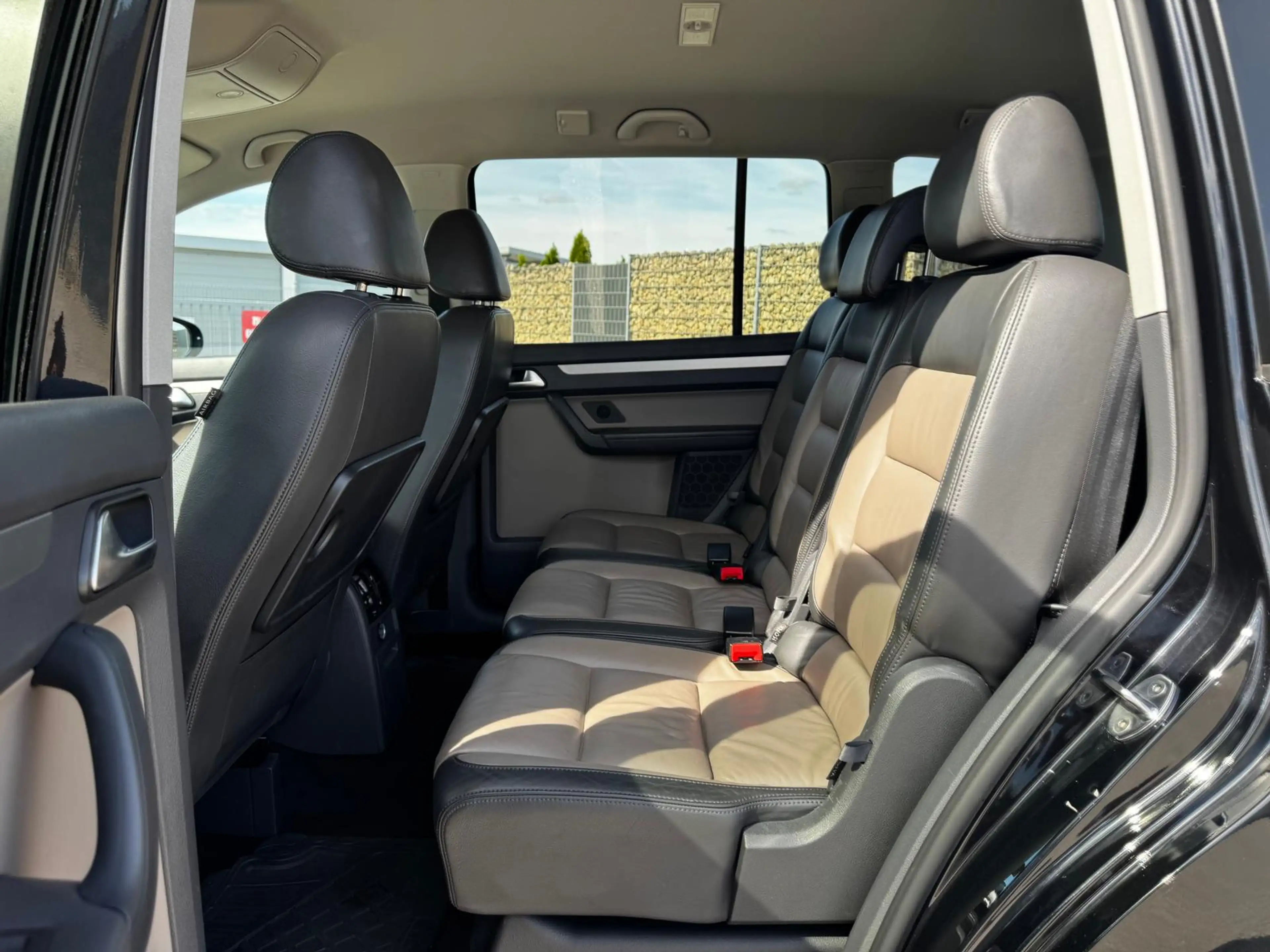 Volkswagen Touran 1.4/Automatik/TÜV Neu/Service Neu — photo 13