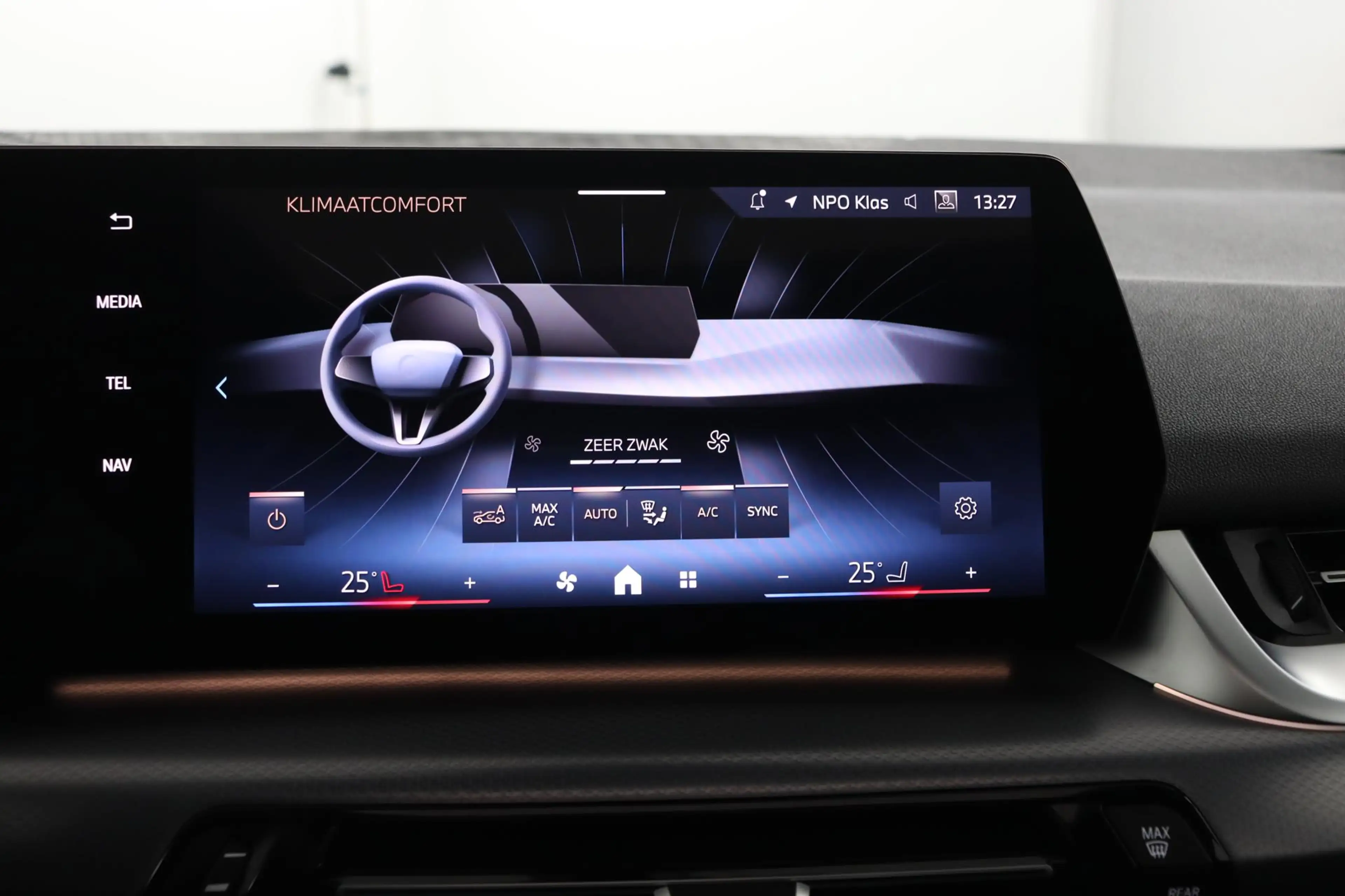 BMW 225 2 Serie Active Tourer 225e xDrive | SOH 100% | M S — photo 11