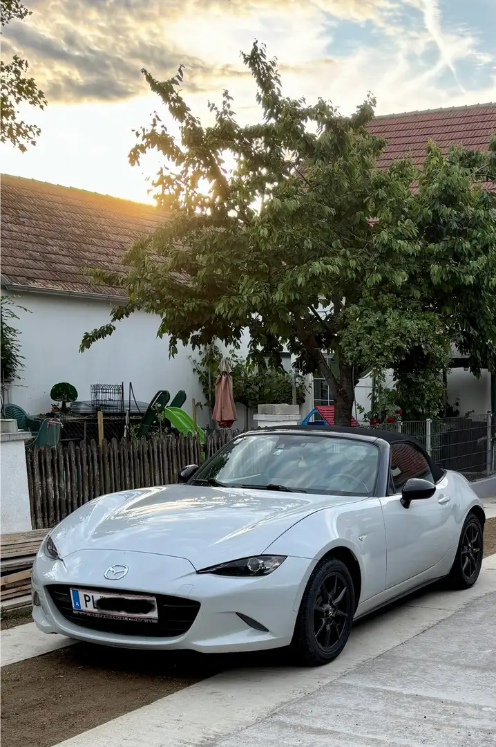 Mazda MX-5 G130 Revolution - 1