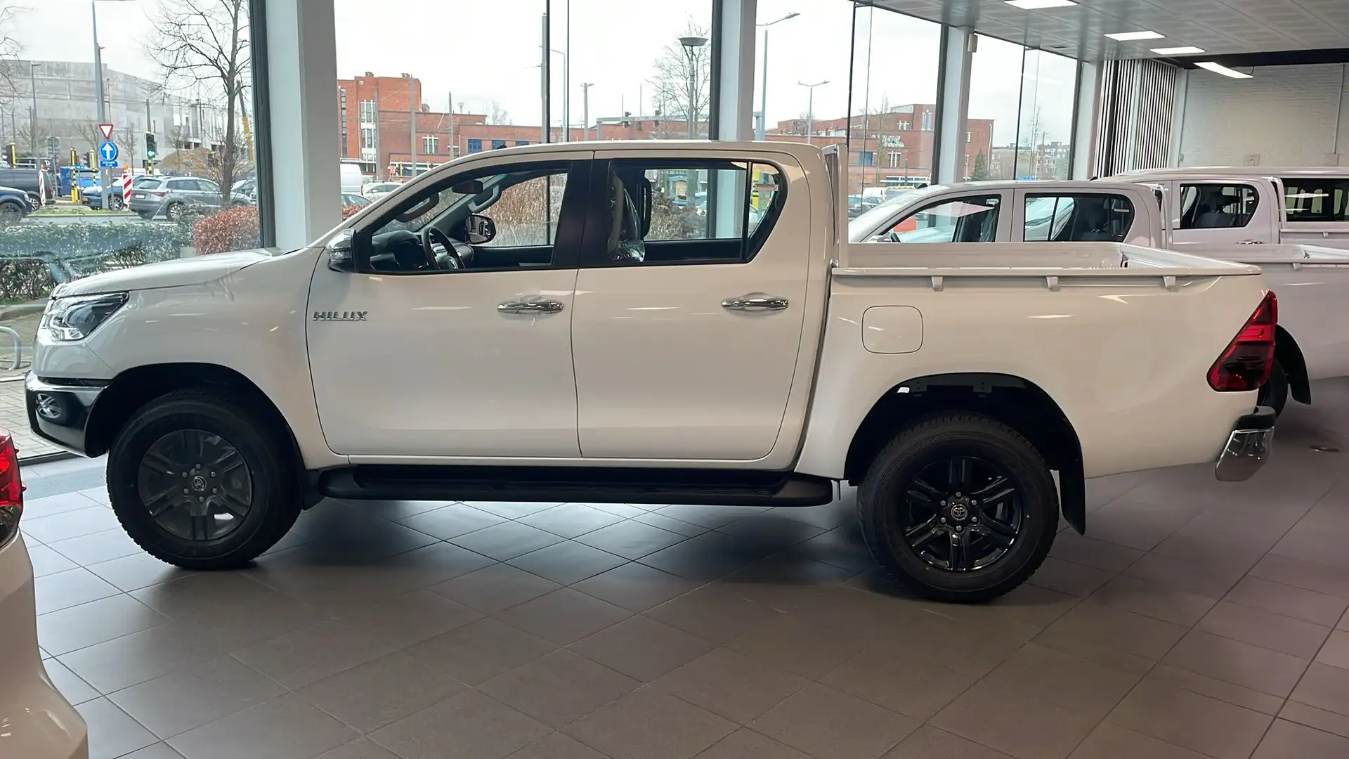 Toyota Hilux 2.7 l Petrol MT-EXPORT OUTSIDE EUROPE ONLY Weiß - 2
