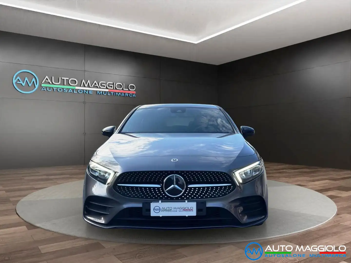 Mercedes-Benz A 180 d Automatic AMG Line Premium PREZZO REALE Gris - 2