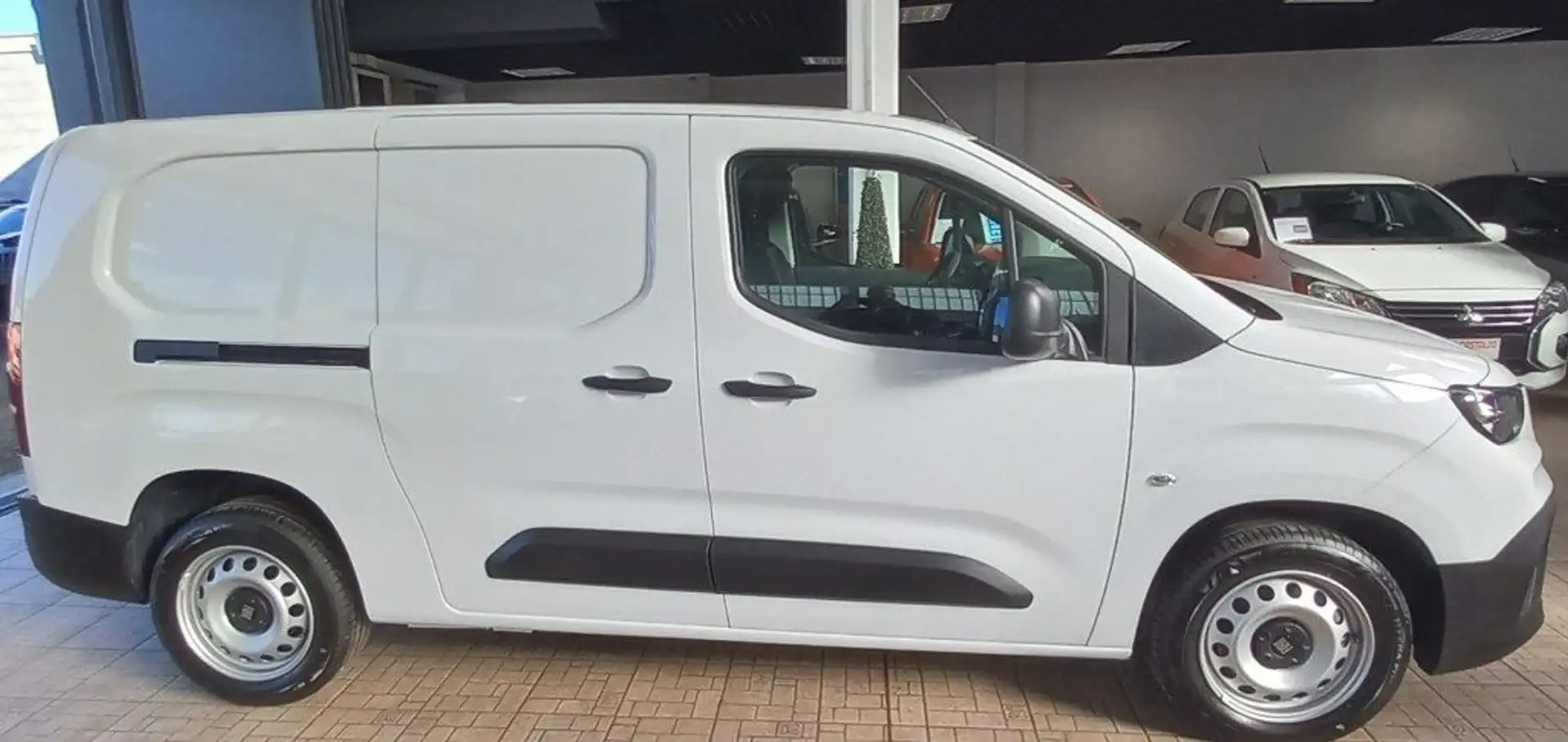 Fiat Doblo Doblò 1.5 BlueHdi 100CV PL-TN Van Bianco - 2