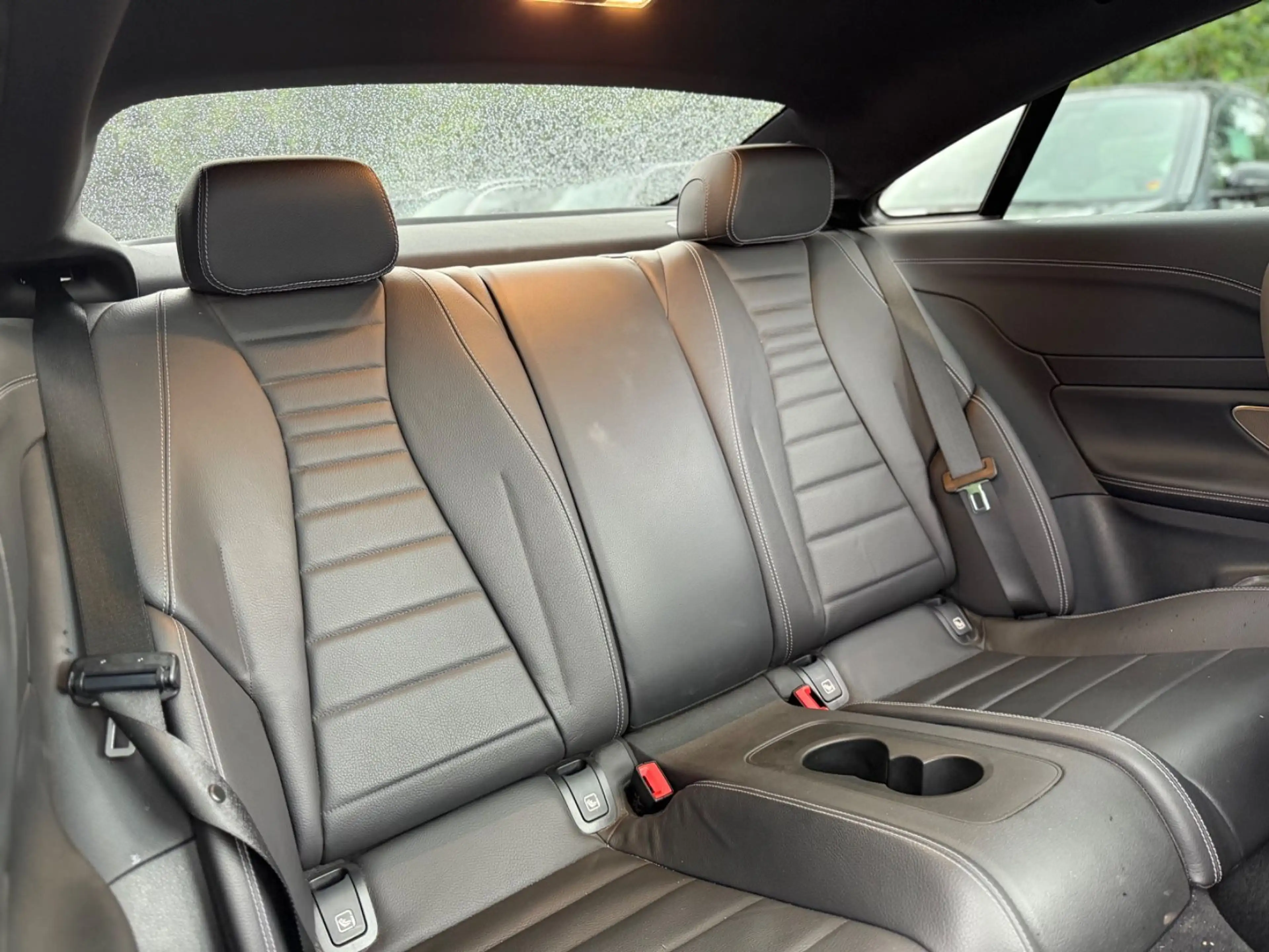 Mercedes-Benz E 450 E450 COUPÉ AMG NIGHT PAKET *PANORAMA*BURMESTER* — photo 4