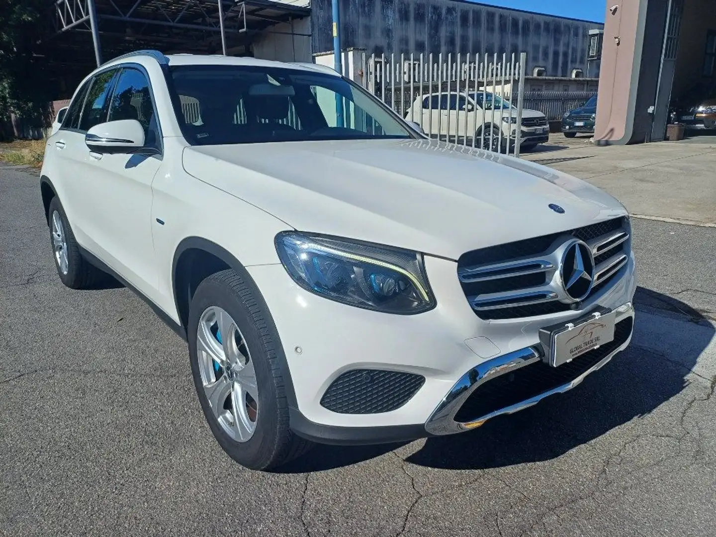 Mercedes-Benz GLC 350 e 4Matic Sport Blanc - 2