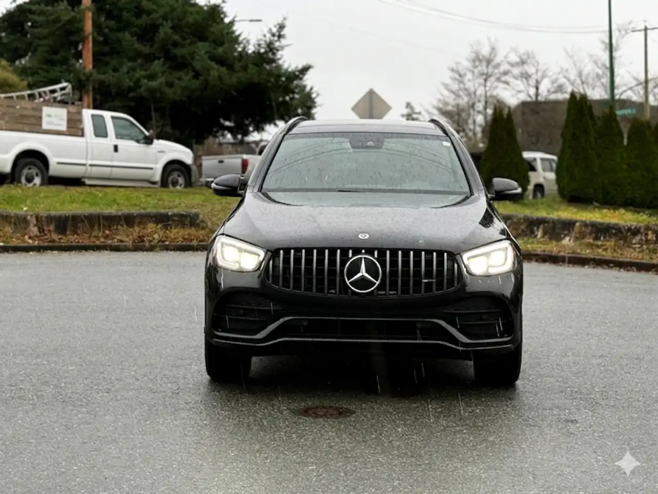 Mercedes-Benz GLC снимка Mercedes-Benz GLC