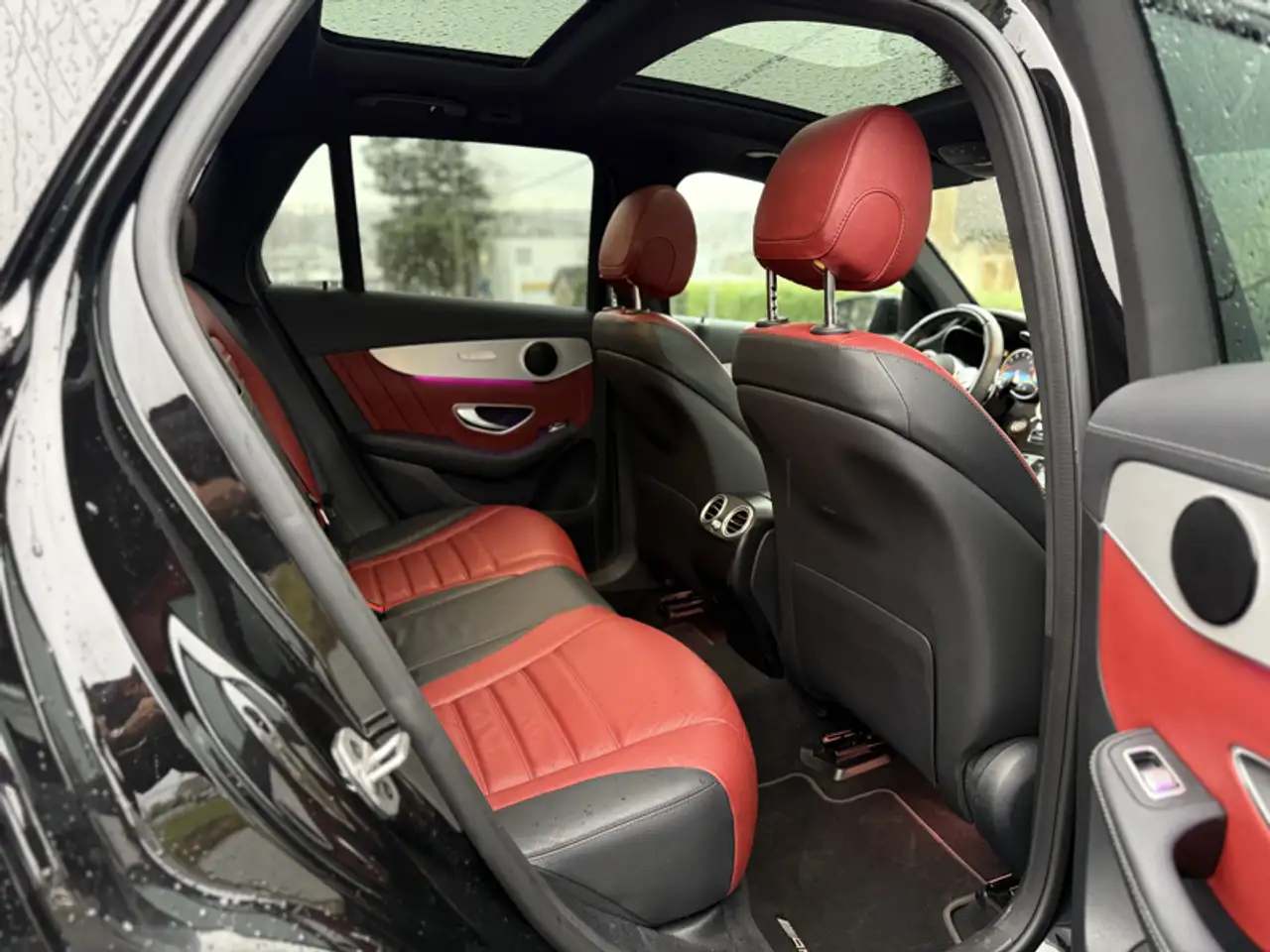 Mercedes-Benz GLC снимка Mercedes-Benz GLC