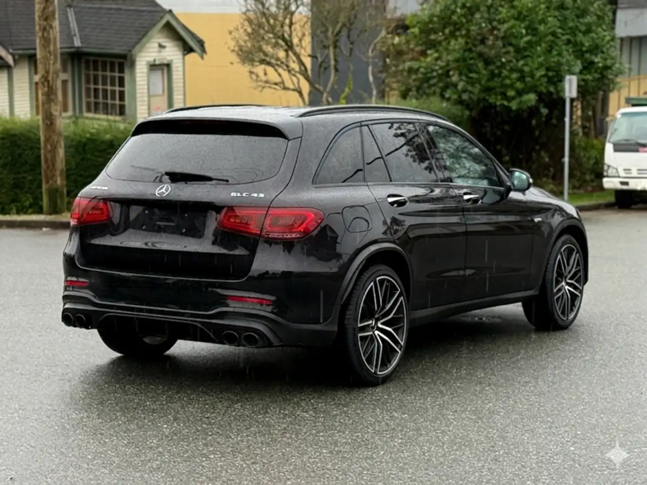 Mercedes-Benz GLC снимка Mercedes-Benz GLC