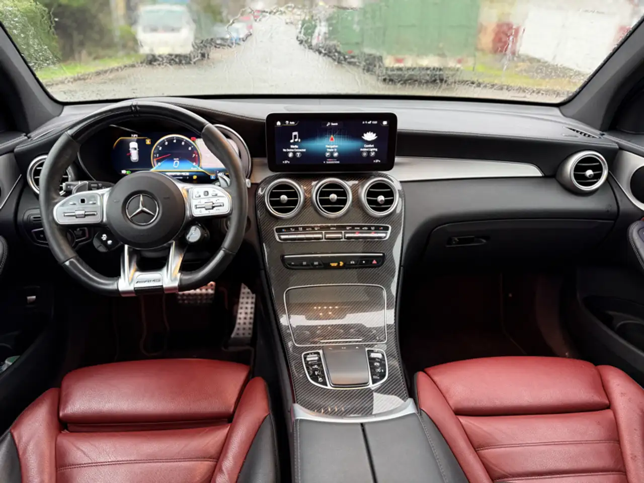 Mercedes-Benz GLC снимка Mercedes-Benz GLC