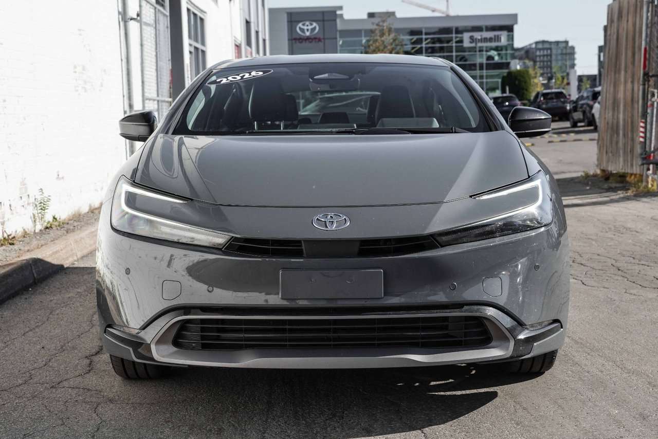 2026 Toyota Prius **XLE AWD** — снимка 2