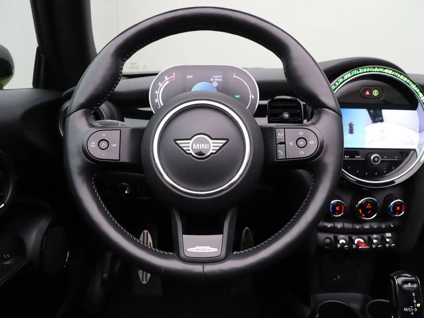 MINI John Cooper Works Cabrio JCW-Trim Aut. Jaune - 2