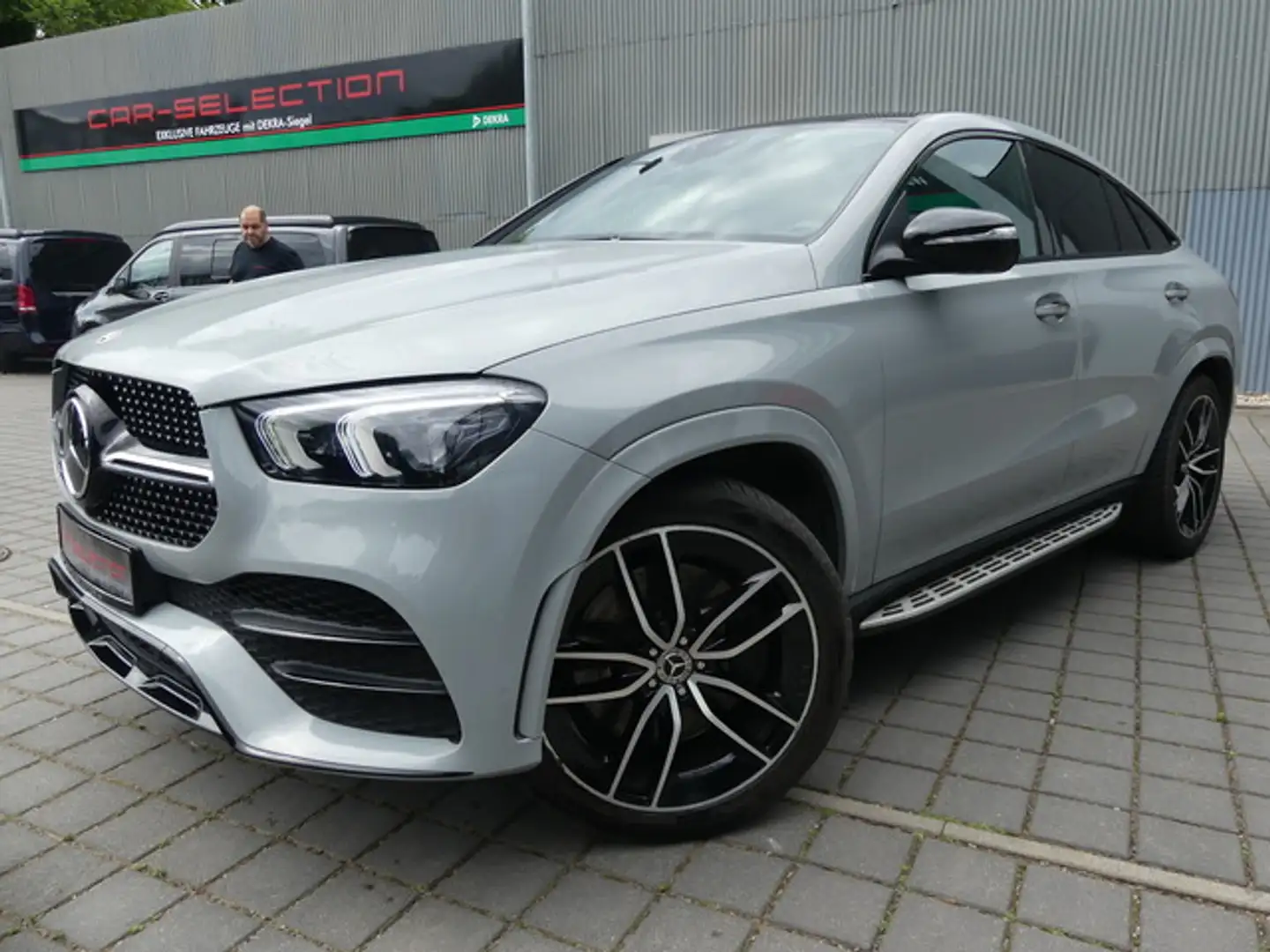 Mercedes-Benz GLE 400 400d 4Mat Coupe AMG ENTERTAIN/PANO/FOLIERT Noir - 2