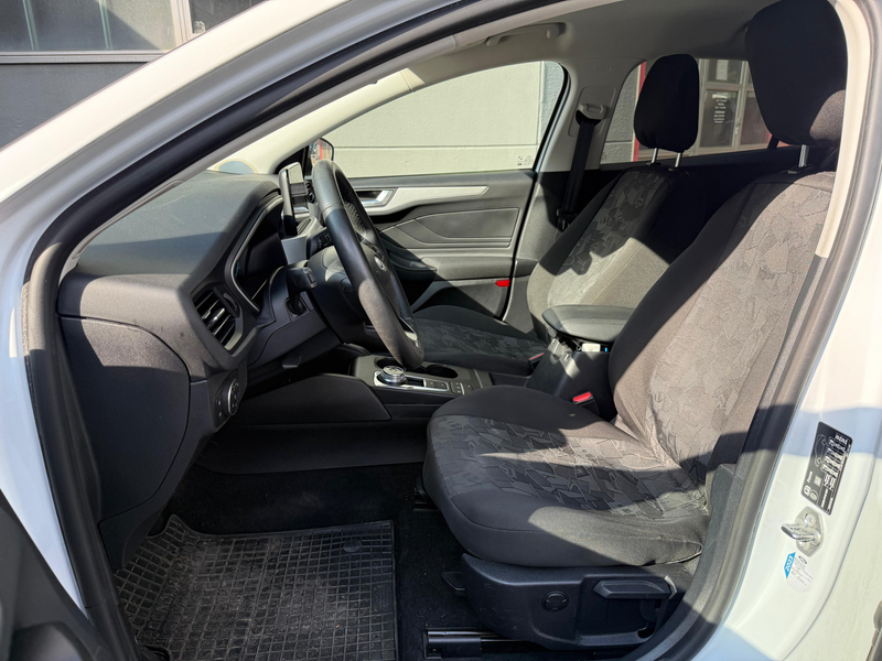 Ford Focus 2.0 EB Cool & Connect LED+NAVI+SHZ+KAM+ACC — photo 6