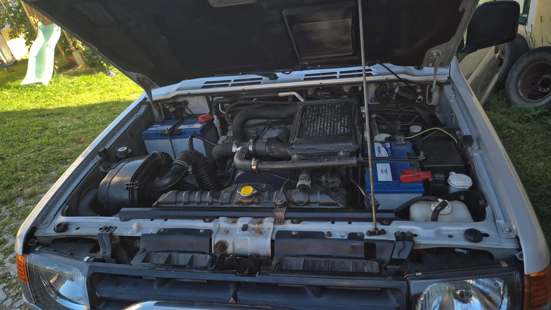 Mitsubishi Pajero Pajero Wagon GL 2,5 TDGL Silber - 2