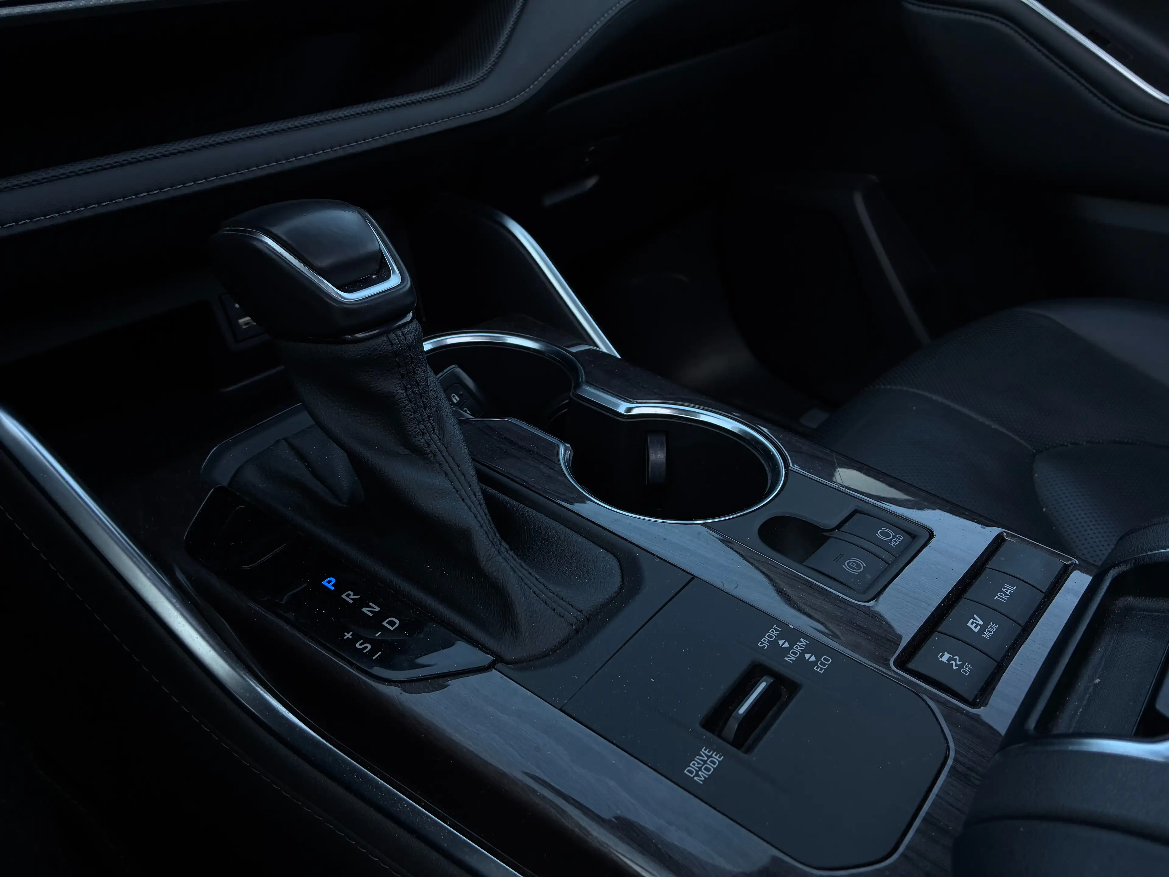 Toyota Highlander Highlander 2,5 Hybrid VIP AWD VIP — photo 15