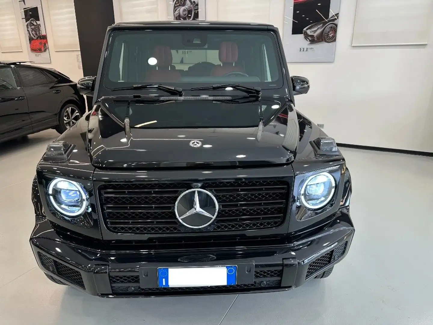 Mercedes-Benz G 400 d S.W. Premium Plus Černá - 2