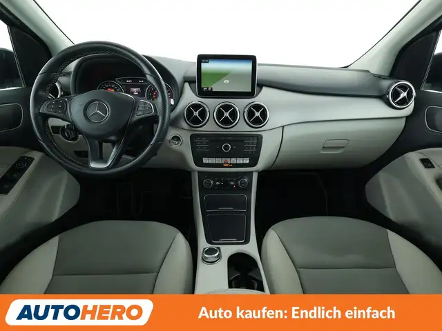 Mercedes-Benz B-Class view 12