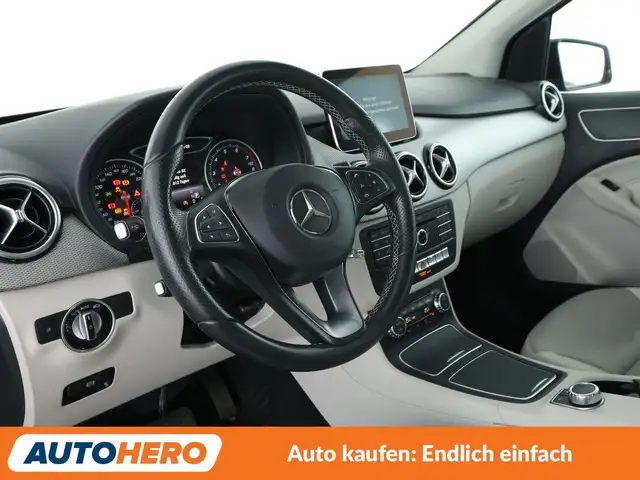 Mercedes-Benz B-Class view 11