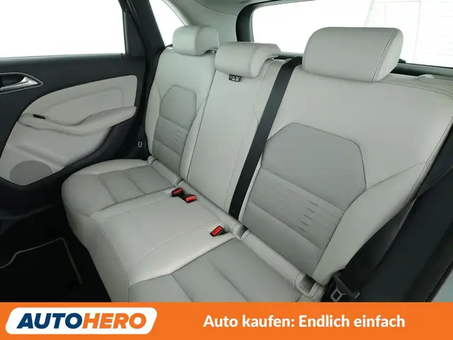 Mercedes-Benz B-Class view 14