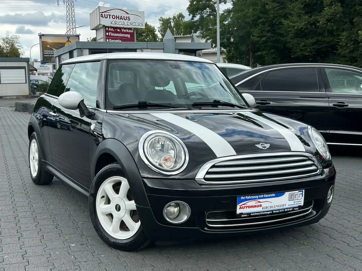 MINI One Cooper Pepper 1,6 Scheckh. Klimaaut. SHZ HU/AU NEU Schwarz - 1