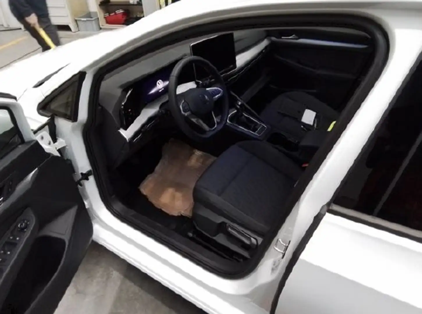 Volkswagen Golf VIII Variant 1,5 TSI Life ACC AHK Standheiz. LE... Weiß - 2