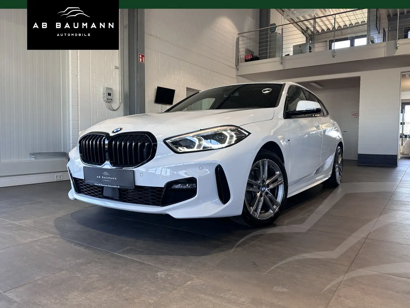 BMW 118 d M-SPORT *M-SCHALEN, DAB, NAVI, VIRTUAL* Weiß - 1