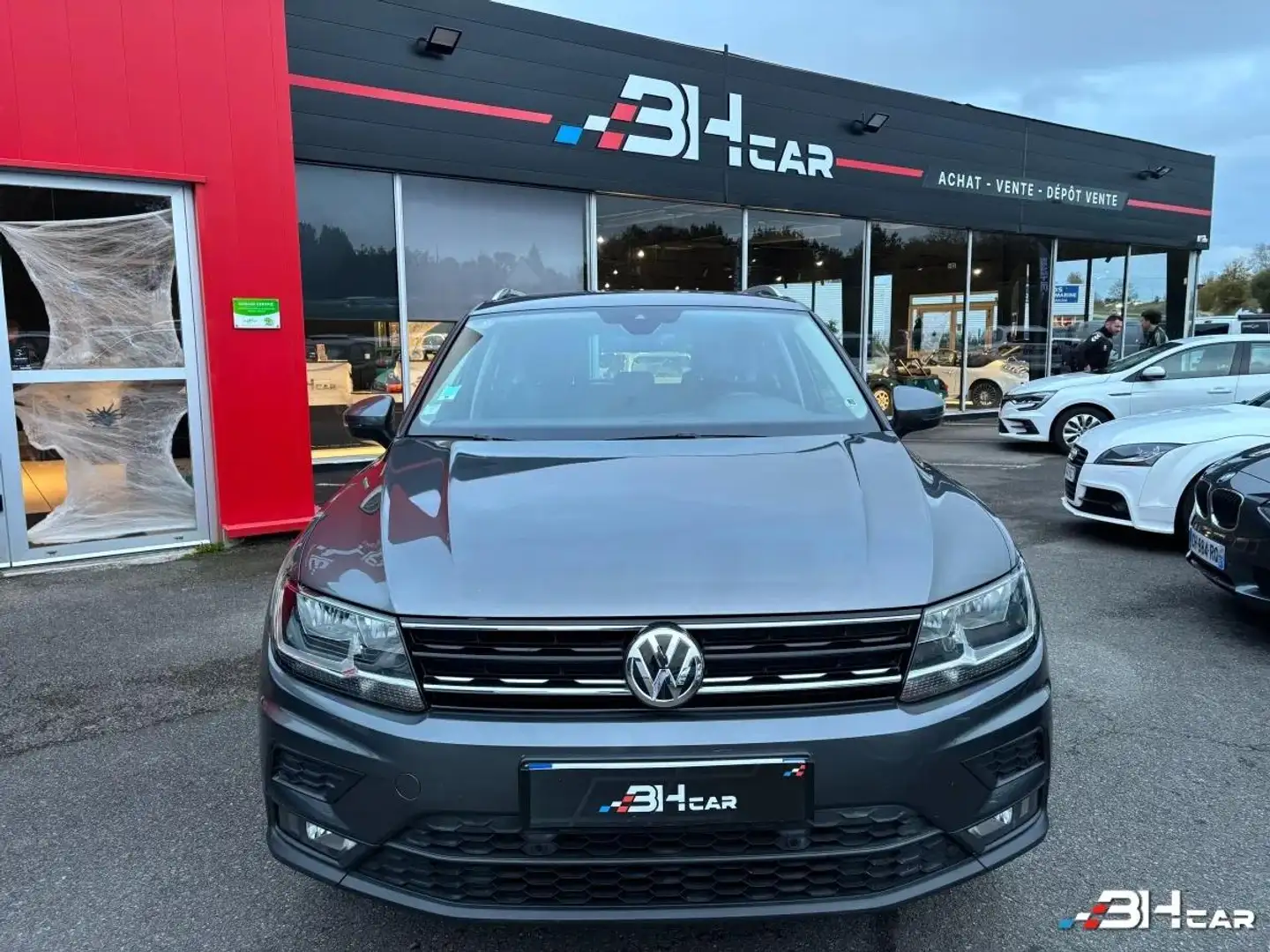 Volkswagen Tiguan 1.5 TSI 150 CH CONFORT LINE REPROG ETHANOL Schwarz - 2