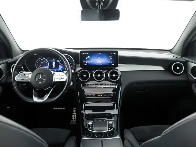 Mercedes-Benz GLC view 9