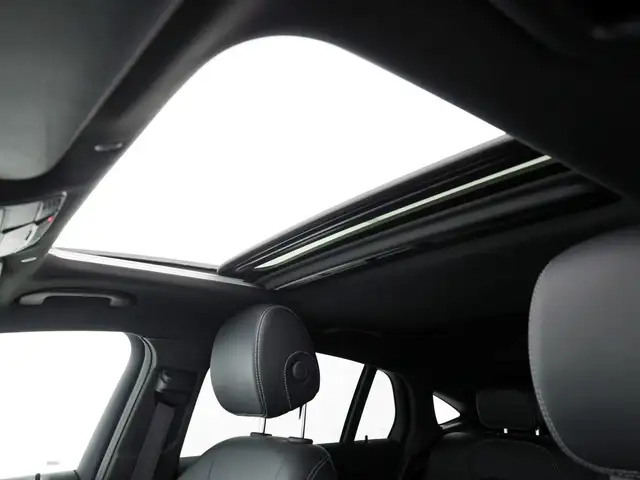 Mercedes-Benz GLC view 16
