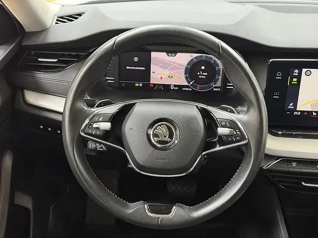 Skoda Octavia view 17