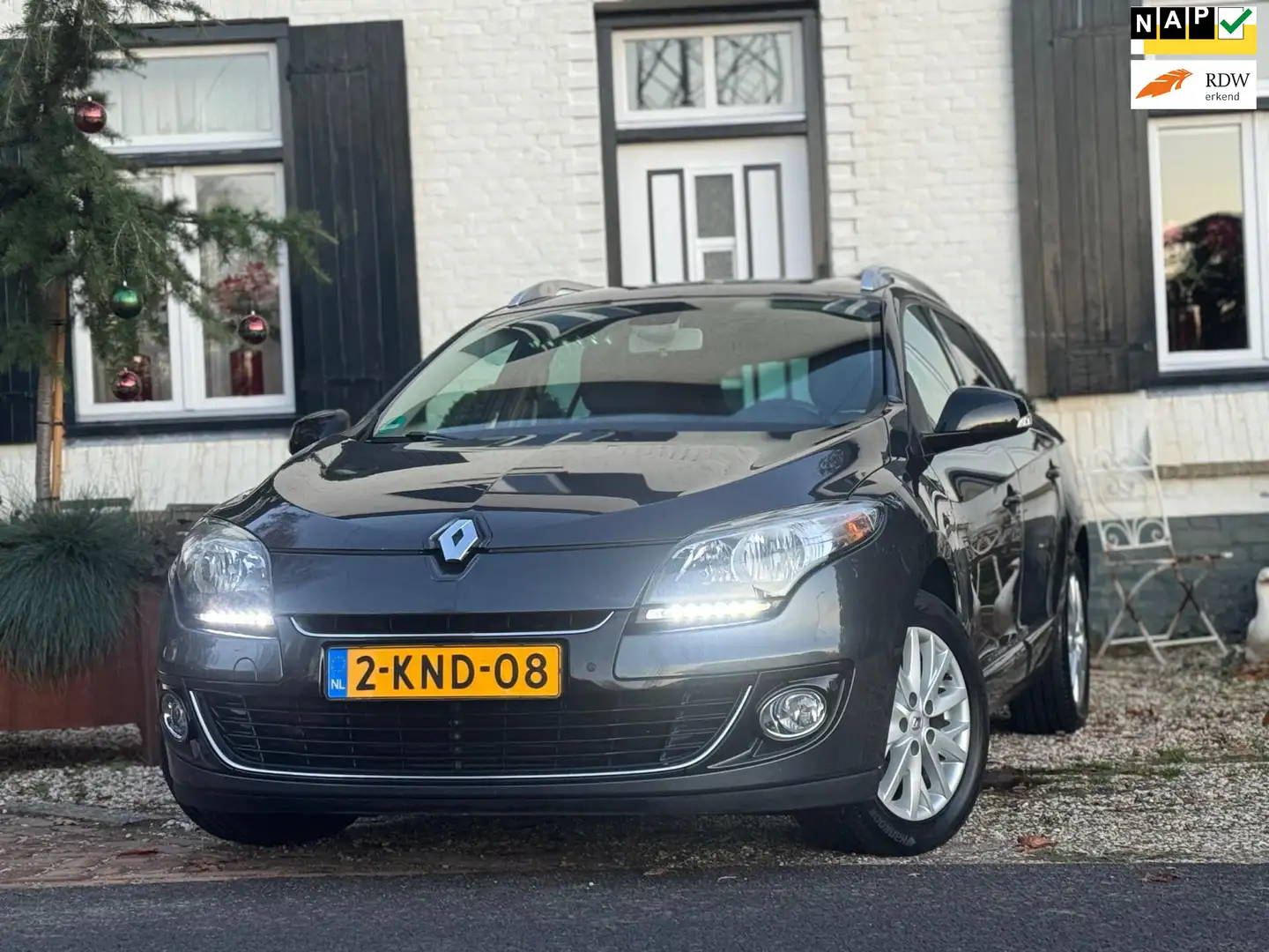 Renault Megane Estate 1.5 dCi Bose|Navi|Camera|Trekhaak|Dealer on Gris - 1