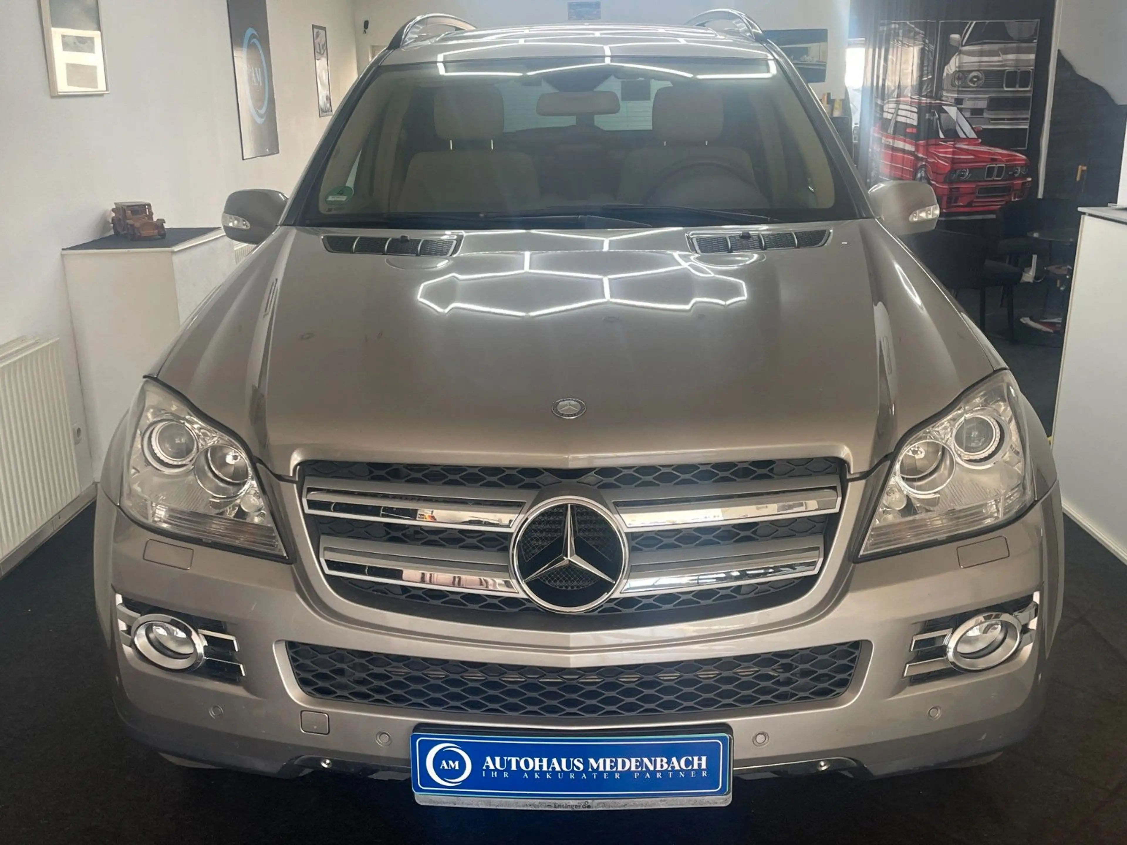Mercedes-Benz GL 420 CDI  V8 Luxus Geländewagen — photo 2