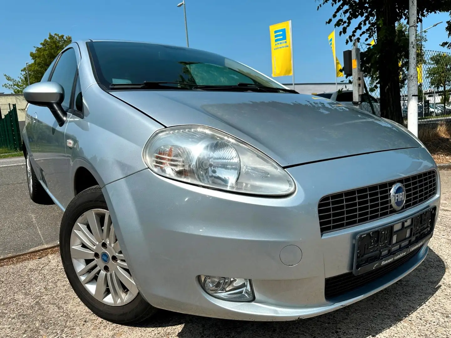 Fiat Grande Punto 1.4 8V Dynamic Gris - 1
