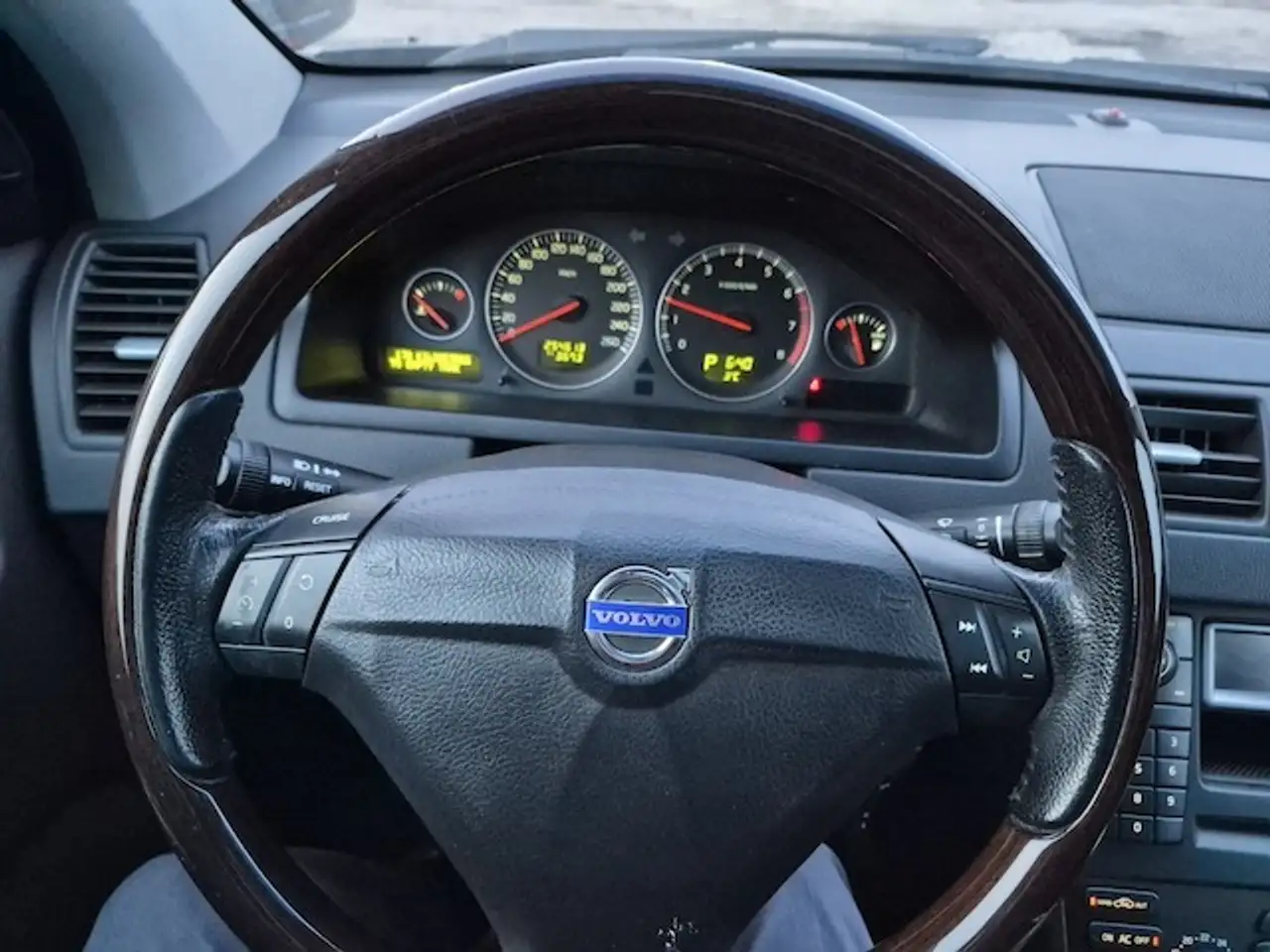 Volvo XC90 снимка Volvo XC90