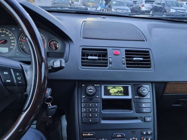 2006 Volvo XC90 5dr 2.5L Turbo AWD 7 seat thumb 23