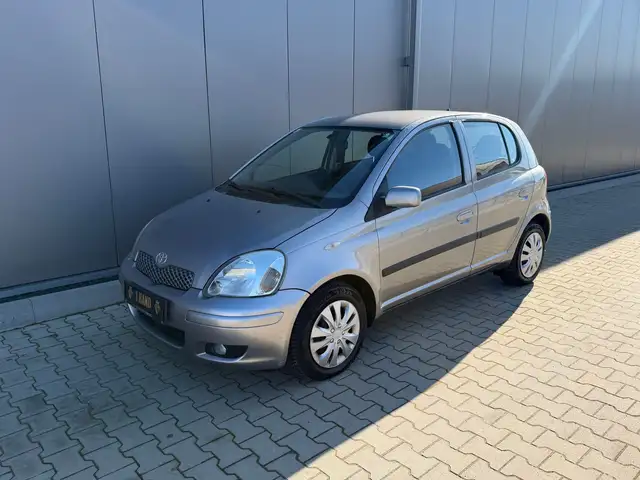 Toyota Yaris Yaris 1,4 D Garantie Rentner Tüv & Service Neu