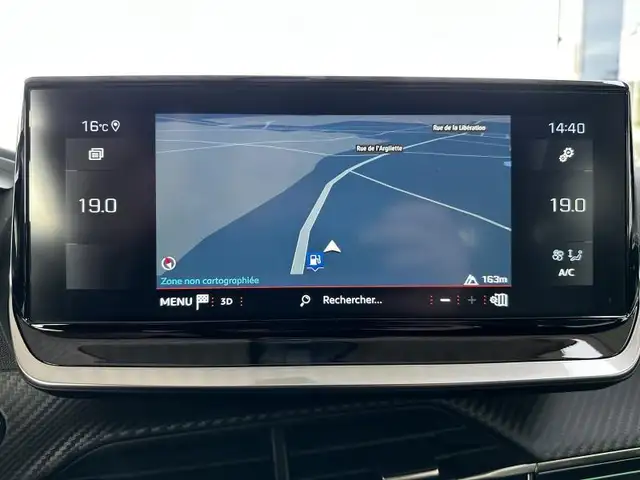 Peugeot 2008 view 9