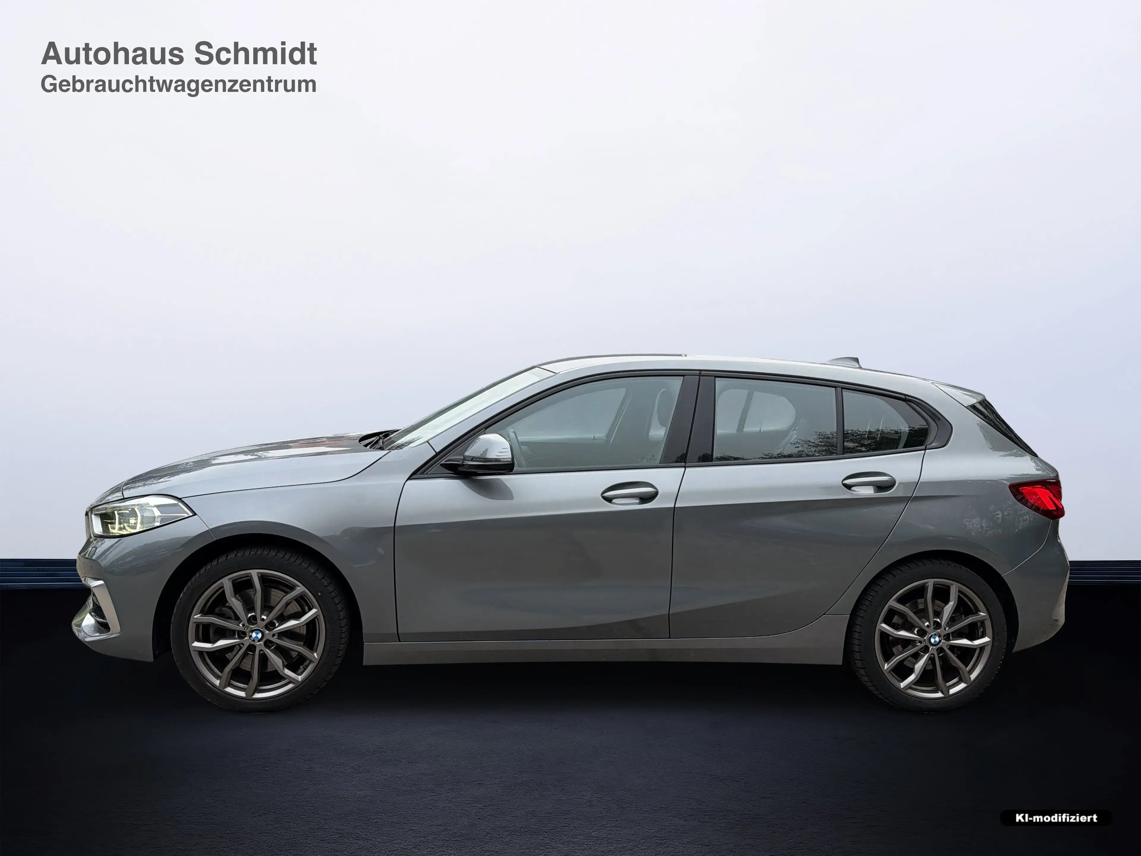 BMW 120 i Hatch — photo 2