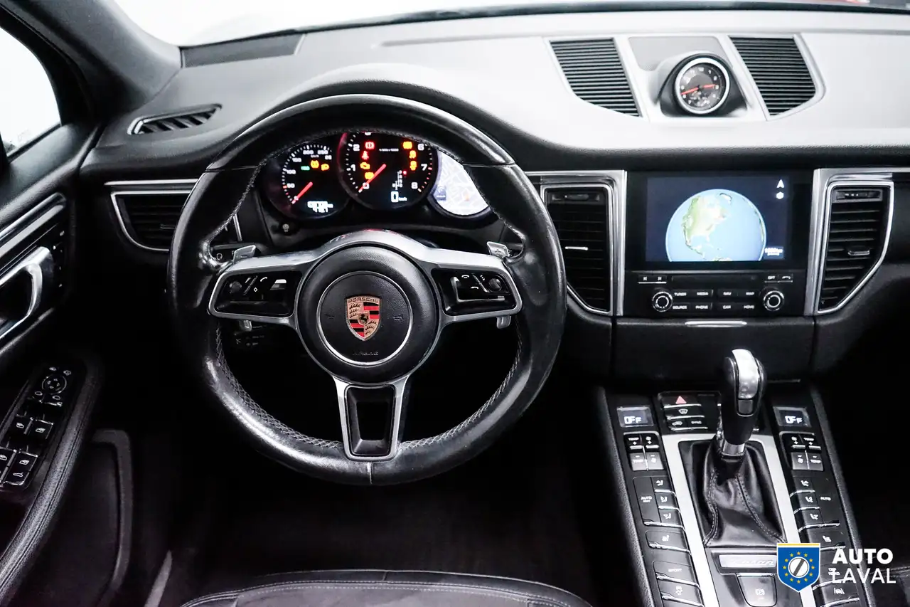 Porsche Macan снимка Porsche Macan