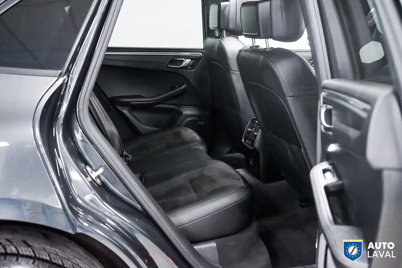 Porsche Macan снимка Porsche Macan