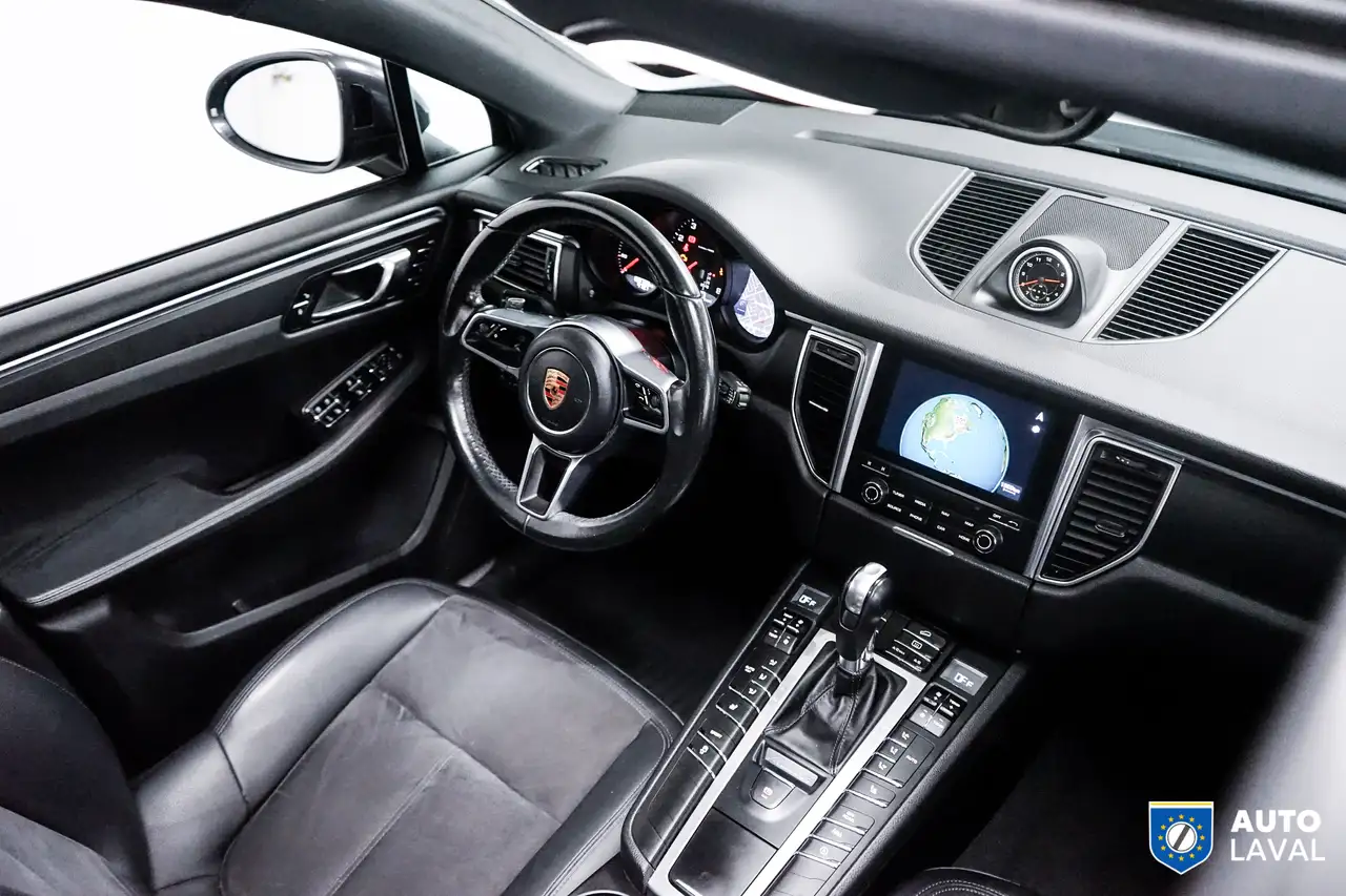 Porsche Macan снимка Porsche Macan