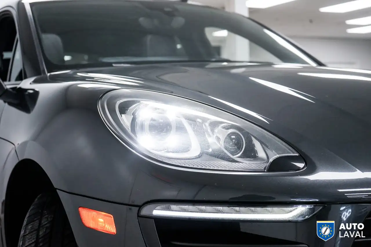 Porsche Macan снимка Porsche Macan