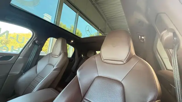 Porsche Cayenne view 12