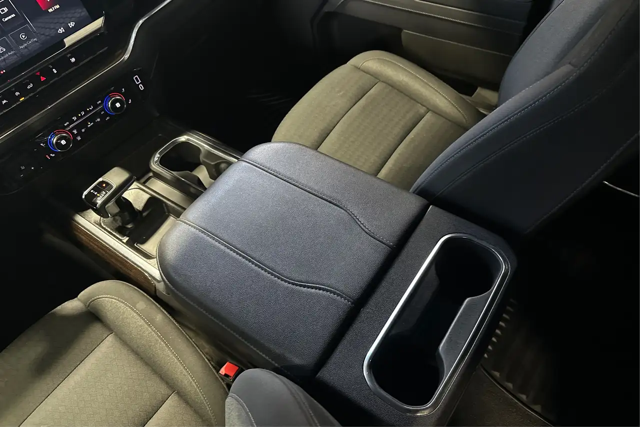 GMC Sierra 1500 снимка GMC Sierra 1500