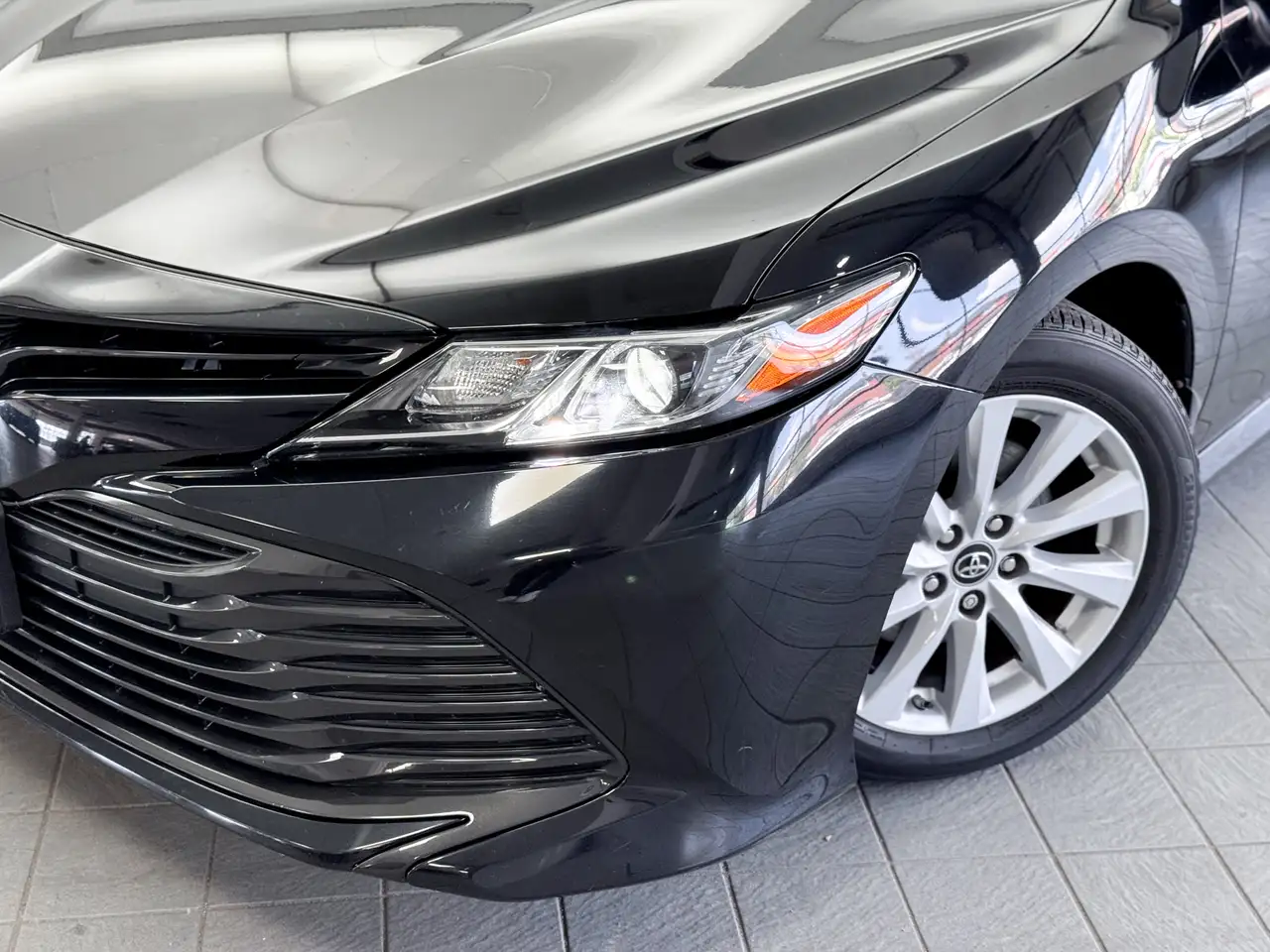 Toyota Camry снимка Toyota Camry