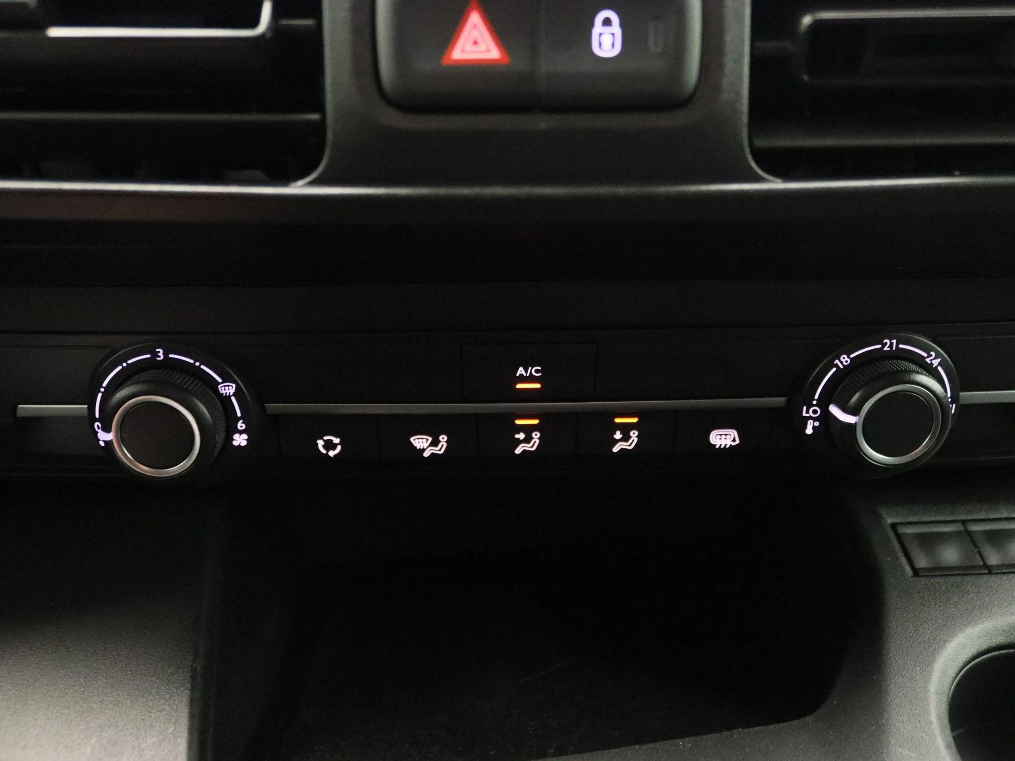 Fiat Doblo 1.5D 100pk L1 650kg | Airconditioning | Zijschuifd — photo 9