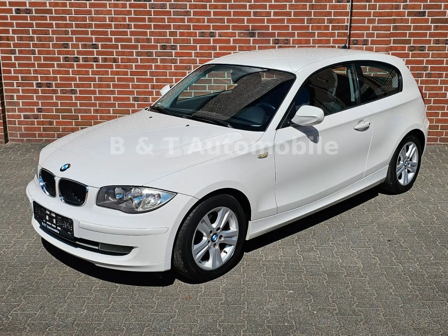 BMW 116 d Lim.  Advantage-Paket Blanco - 1
