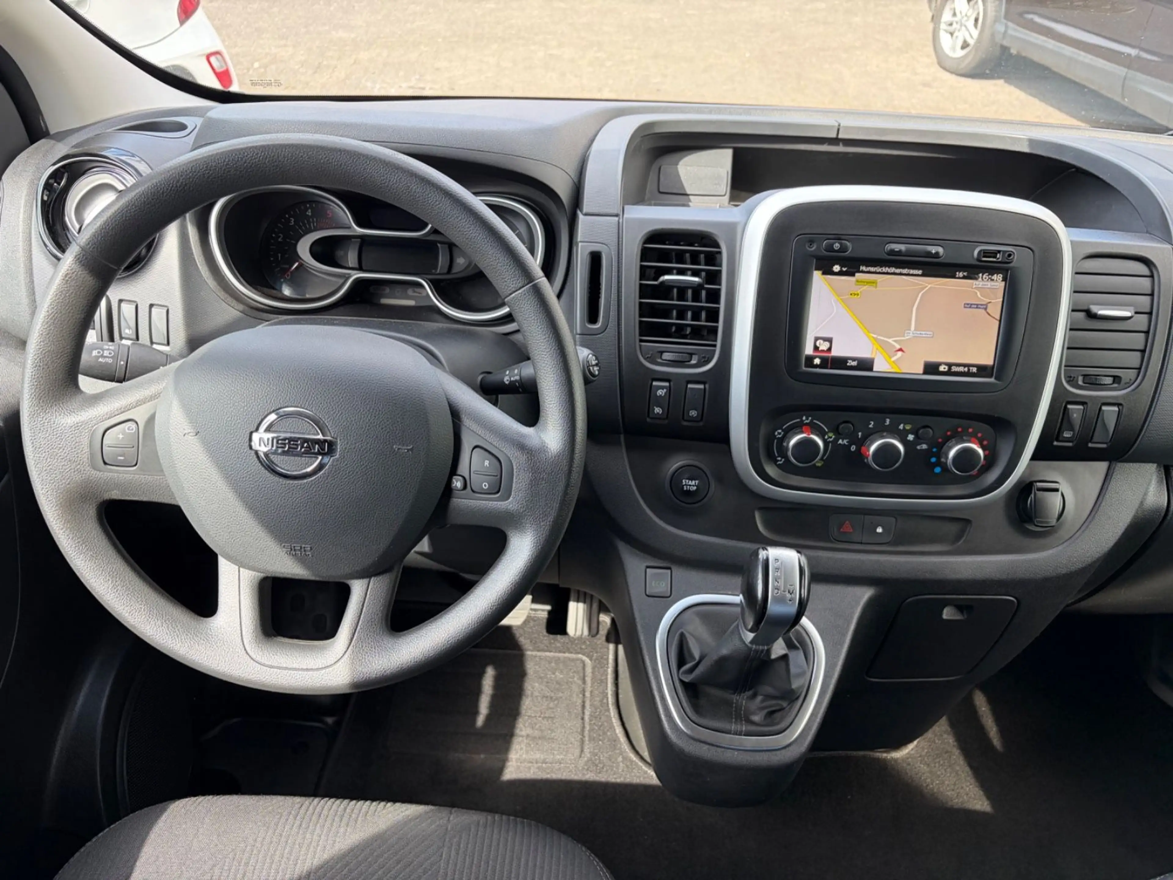 Nissan NV300 Mixto L1H1 2,9t COMFORT*NAVI*R-CAM*TEMPO* — photo 14
