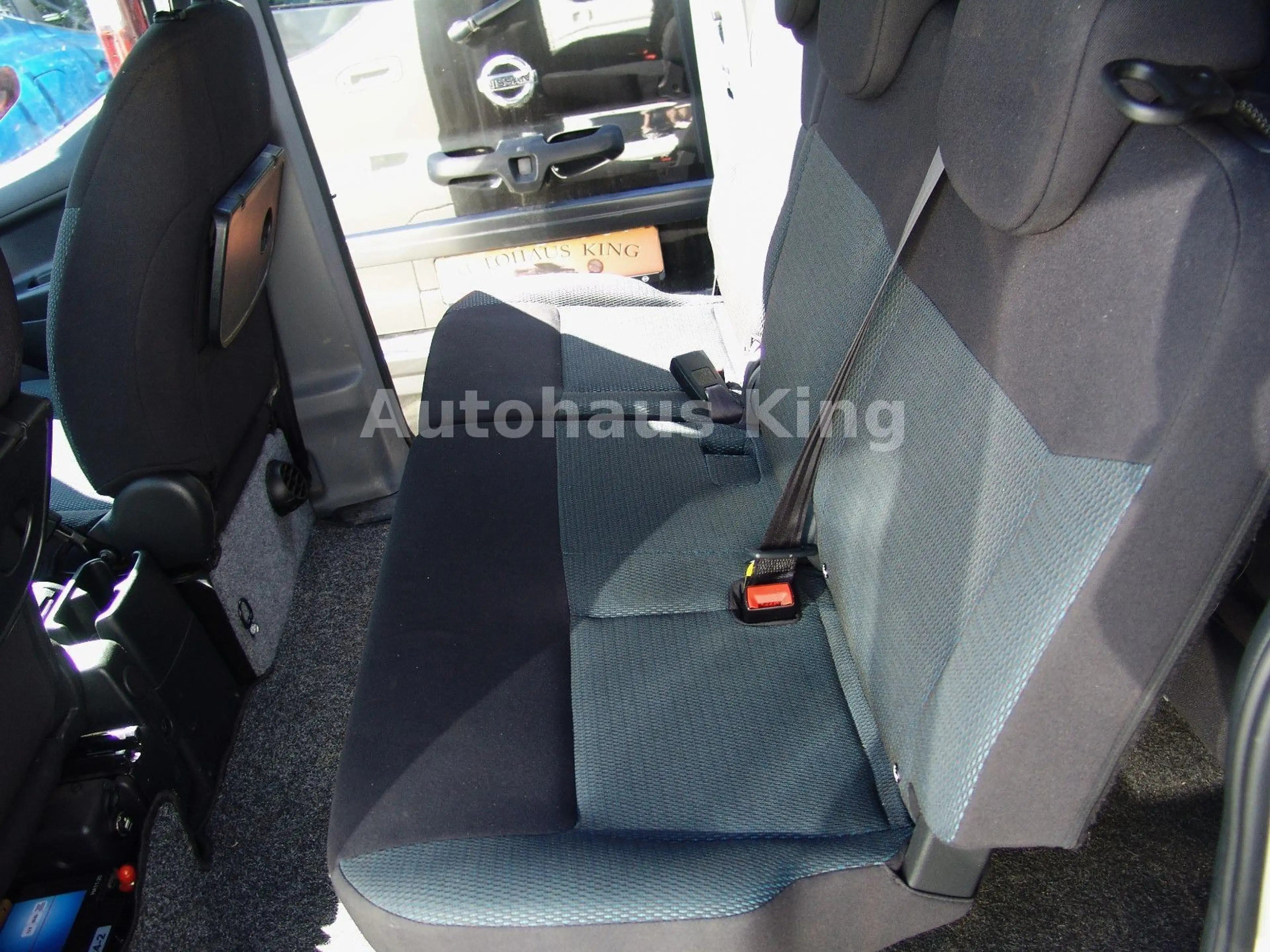 Nissan NV200 /Evalia Tekna-7Sit/NAV/Sonderlack — photo 9